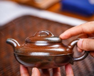 獨家首發，品名：線圓。泥料：極品紫泥（